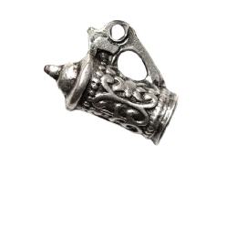 Bierkrug mit Spitzdeckel